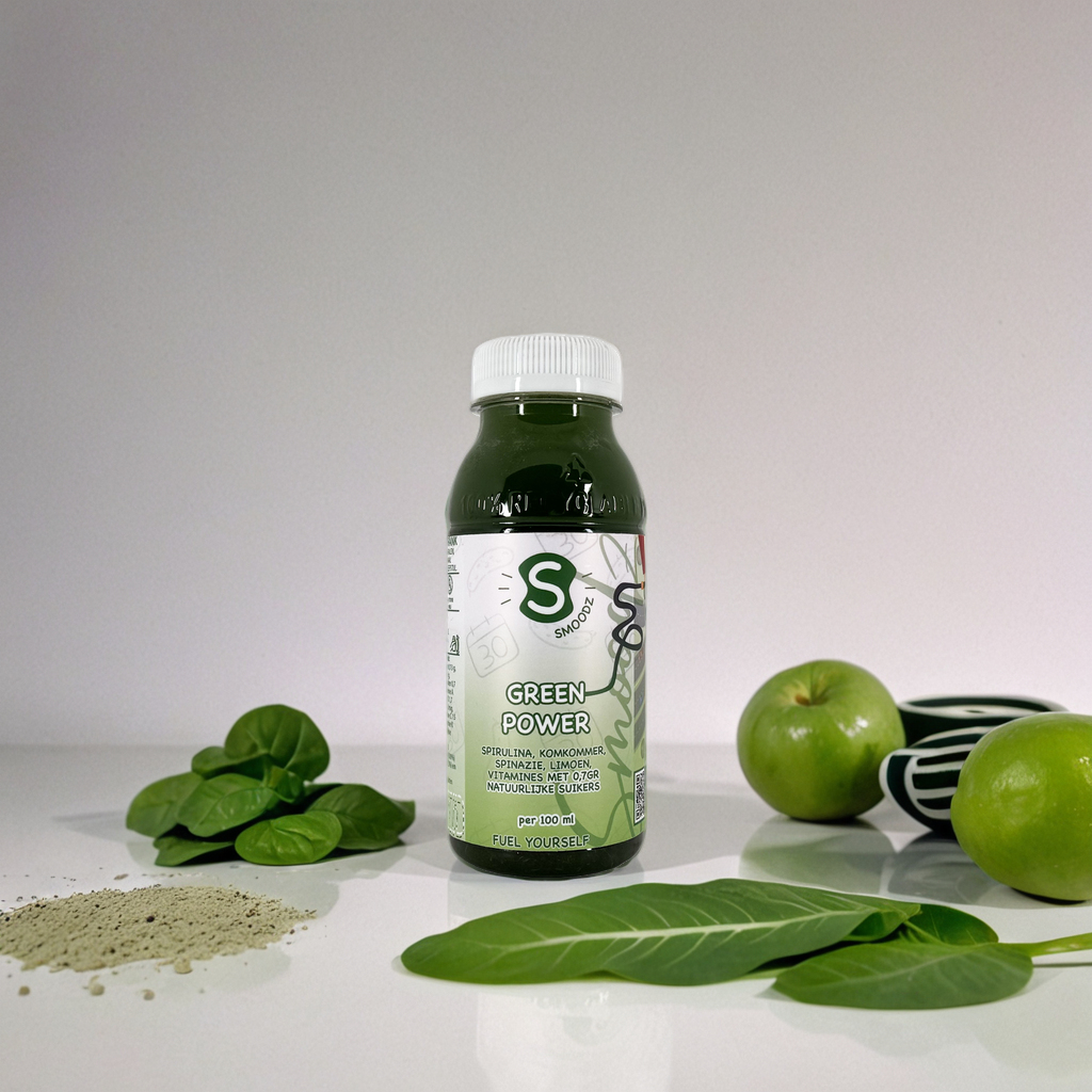 Flesje Green Power Detox Sap, een gezonde mix met groene spirulina voor een frisse start